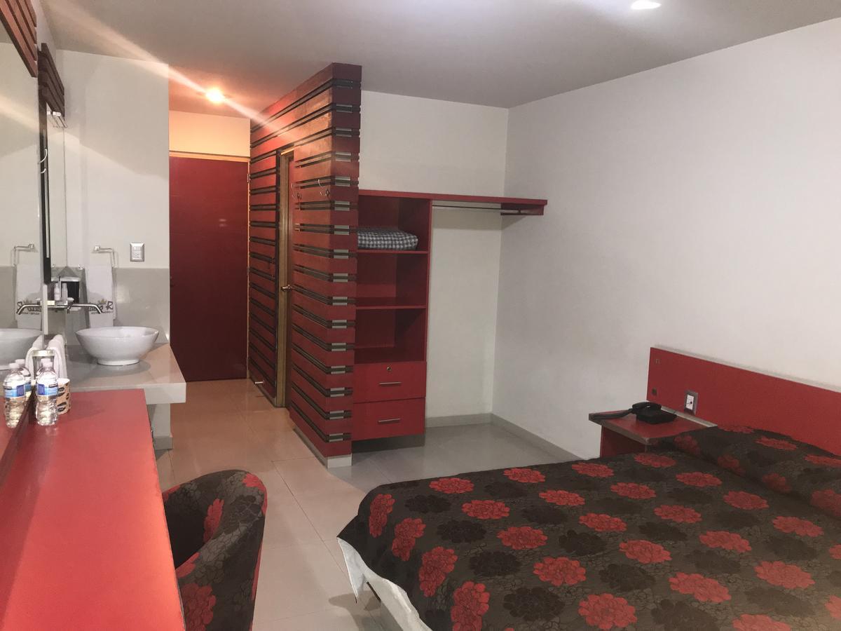 Palacio Rojo Hotel Familiar Morelia Extérieur photo