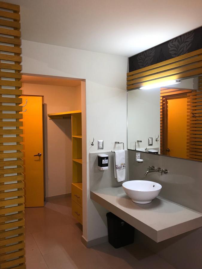 Palacio Rojo Hotel Familiar Morelia Extérieur photo