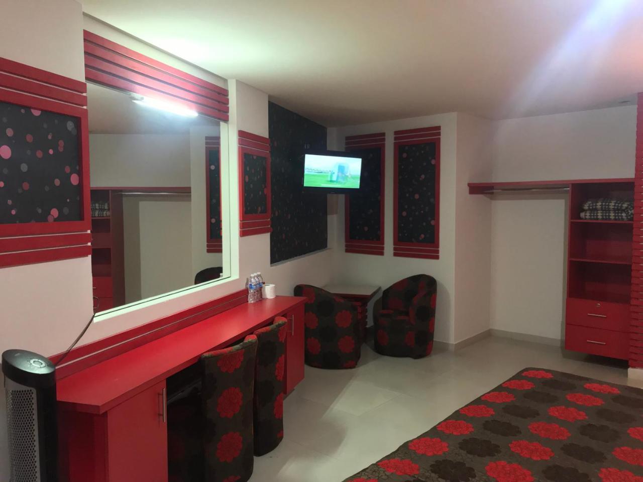 Palacio Rojo Hotel Familiar Morelia Extérieur photo